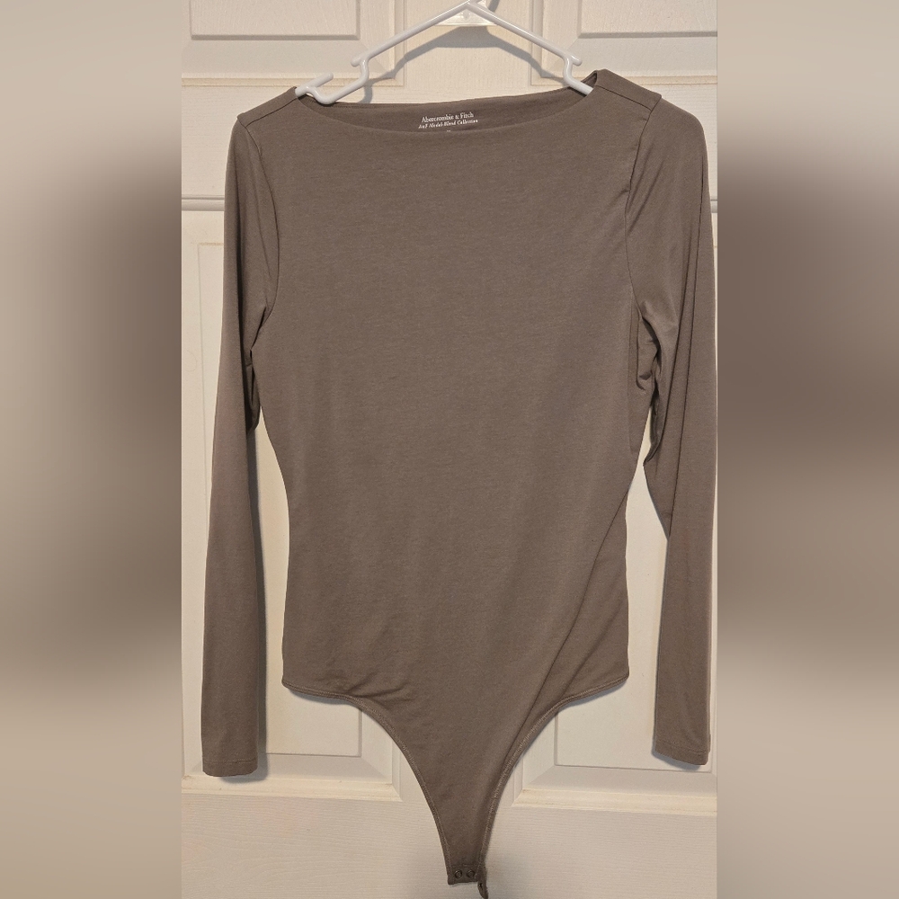 Abercrombie & Fitch Long Sleeve Bodysuit - Taupe